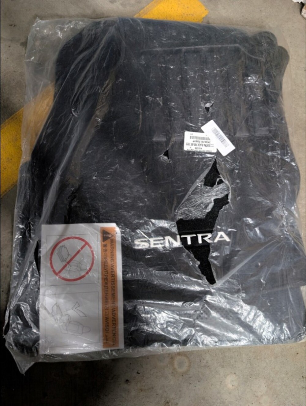 Nissan Sentra Black Car mat 4pcs